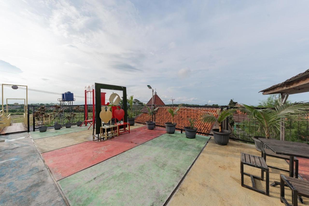 Reddoorz Resort Syariah @ Jaya Tirta Abadi Purwakarta Exteriör bild