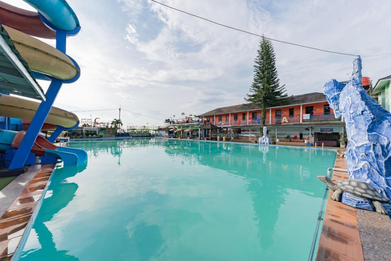 Reddoorz Resort Syariah @ Jaya Tirta Abadi Purwakarta Exteriör bild