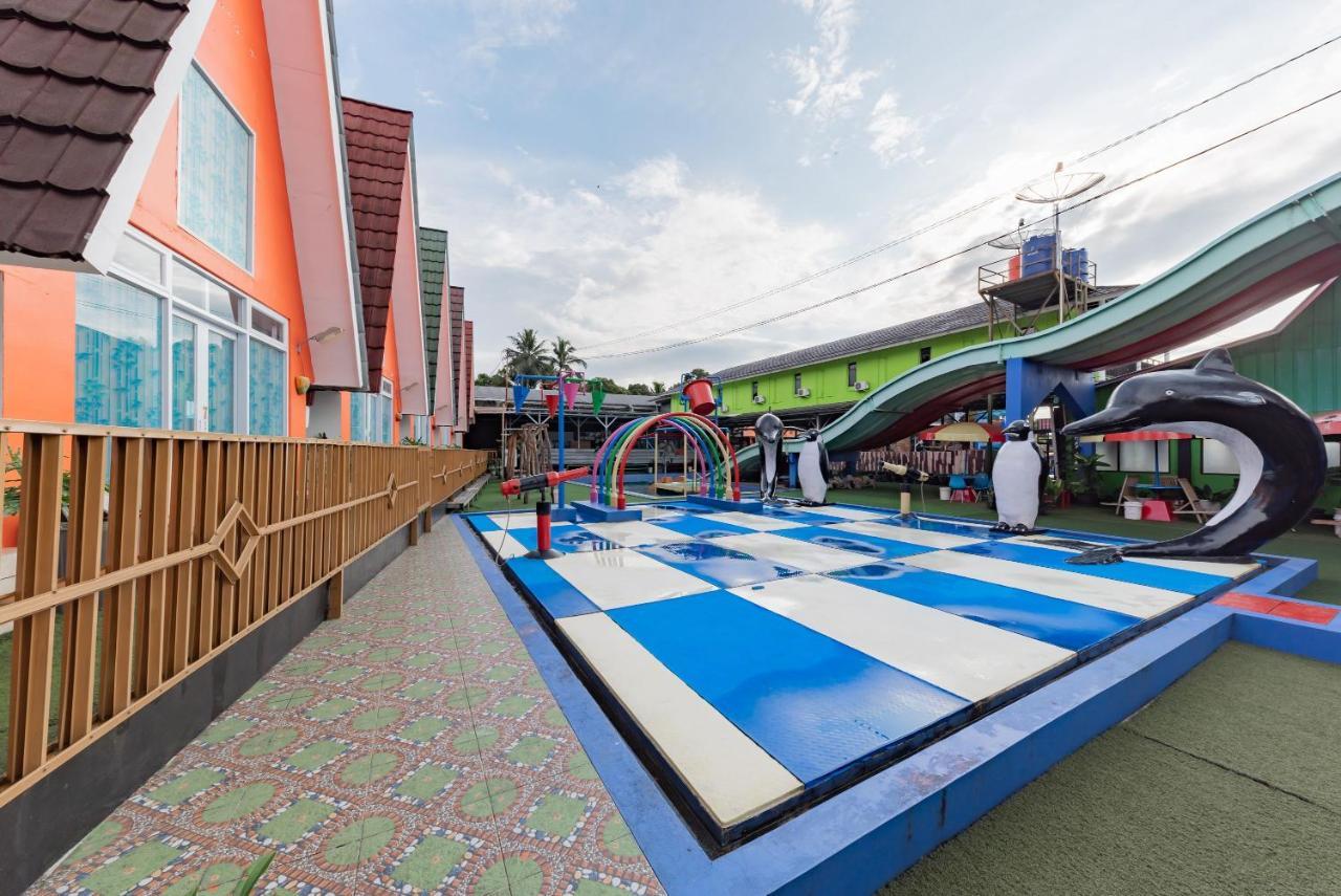 Reddoorz Resort Syariah @ Jaya Tirta Abadi Purwakarta Exteriör bild