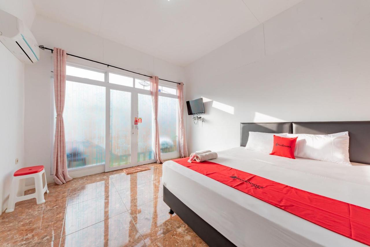 Reddoorz Resort Syariah @ Jaya Tirta Abadi Purwakarta Exteriör bild