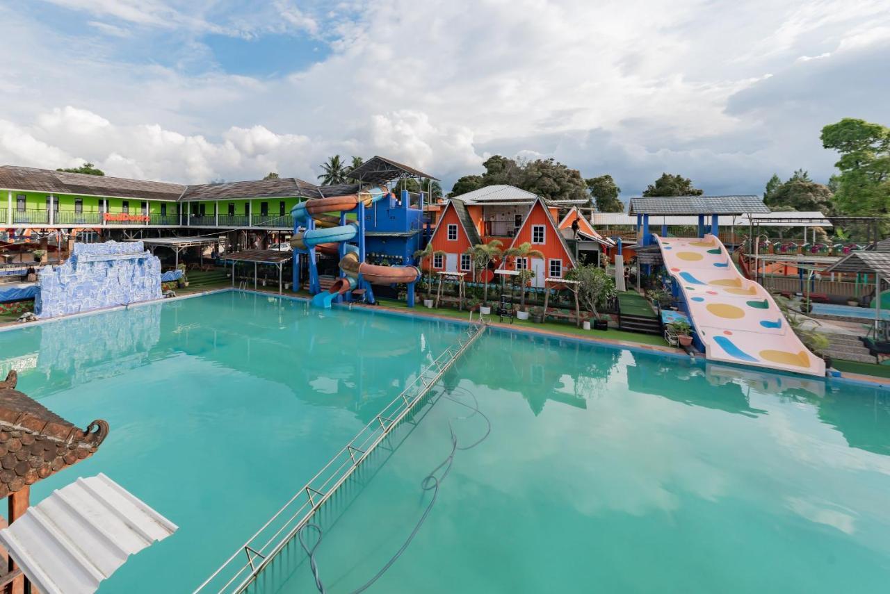 Reddoorz Resort Syariah @ Jaya Tirta Abadi Purwakarta Exteriör bild