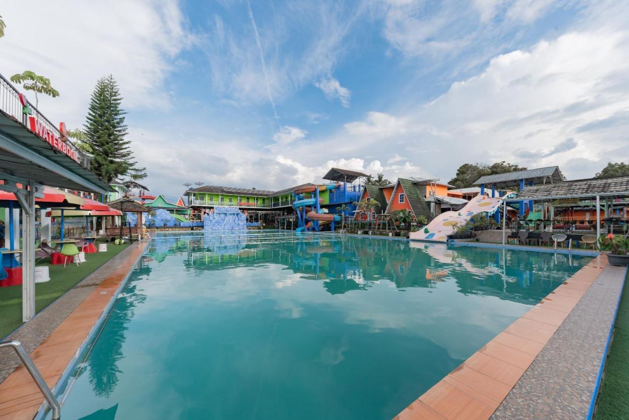 Reddoorz Resort Syariah @ Jaya Tirta Abadi Purwakarta Exteriör bild